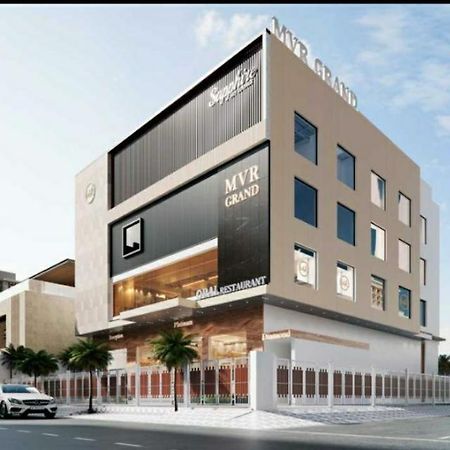 Hotel Mvr Grand Kanpur Exterior foto